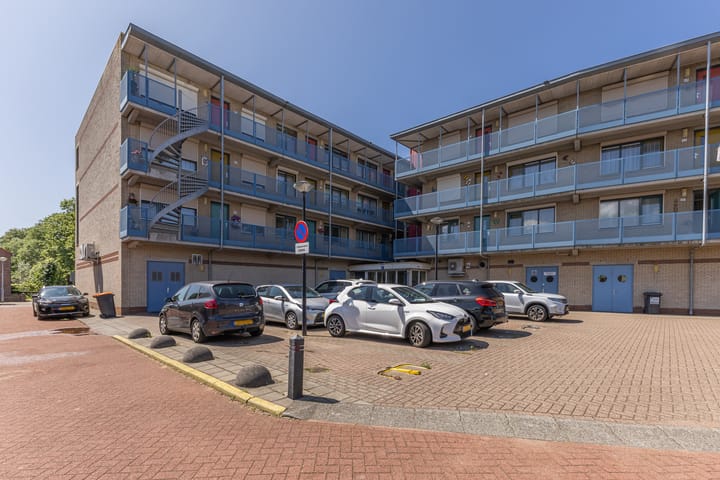 Foto 27 van Ruysdaelstraat 73