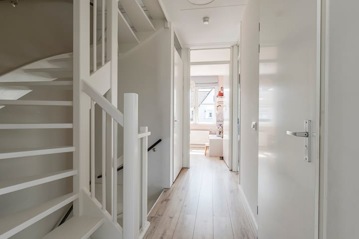 Foto 20 van Riek van Haarenstraat 1