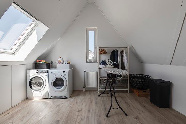 Foto 35 van Riek van Haarenstraat 1