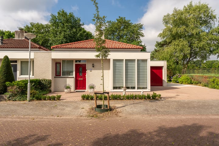 Foto 2 van Vliegheuvel 19