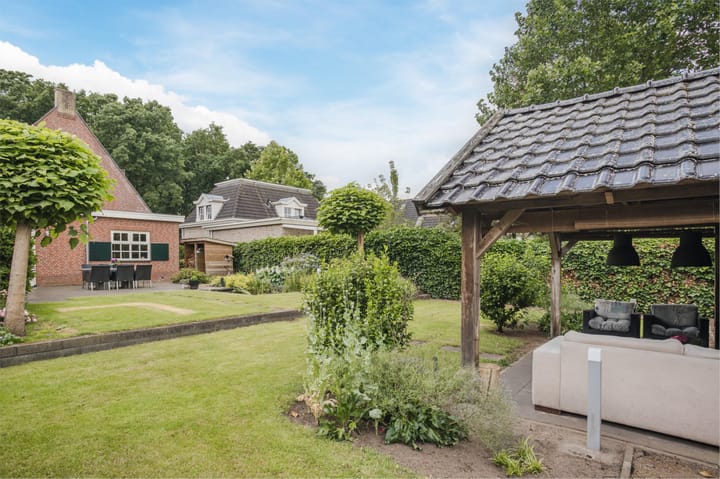 Foto 50 van Hogeweg 15