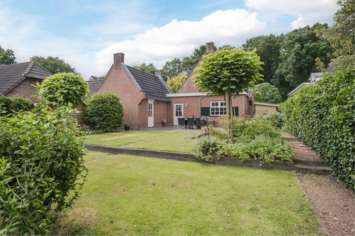 Foto 51 van Hogeweg 15