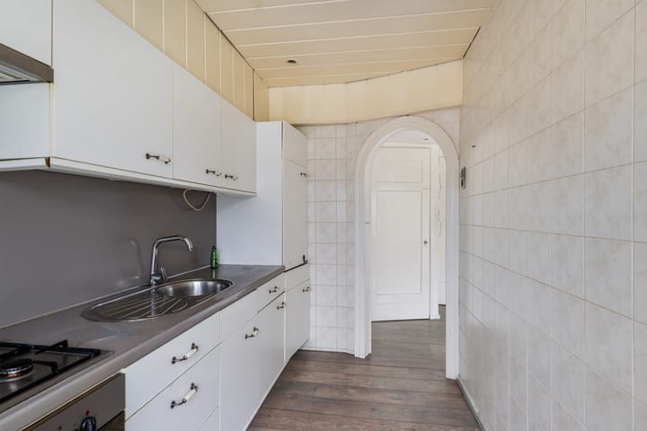 Photo 13 of Menadostraat 13