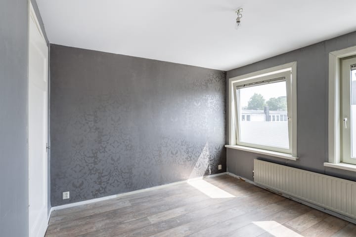 Photo 17 of Menadostraat 13