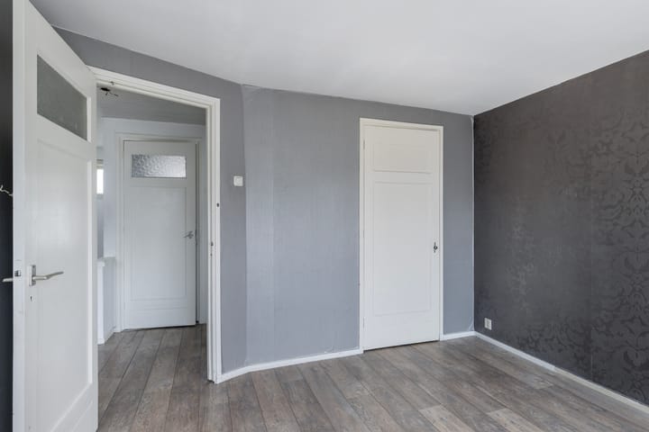 Photo 19 of Menadostraat 13