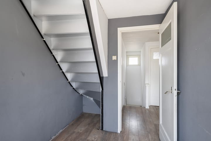 Photo 21 of Menadostraat 13