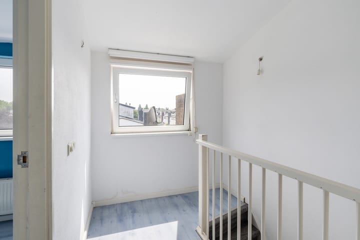 Photo 26 of Menadostraat 13