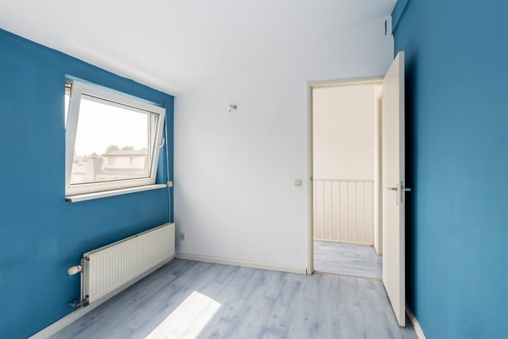 Photo 28 of Menadostraat 13