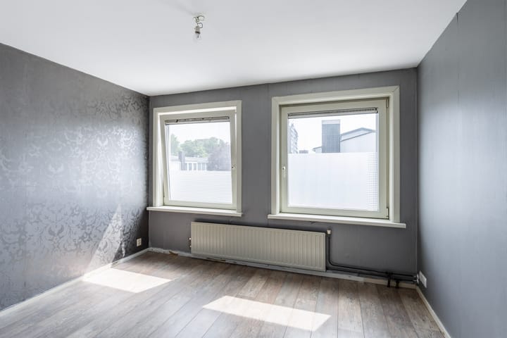 Photo 18 of Menadostraat 13