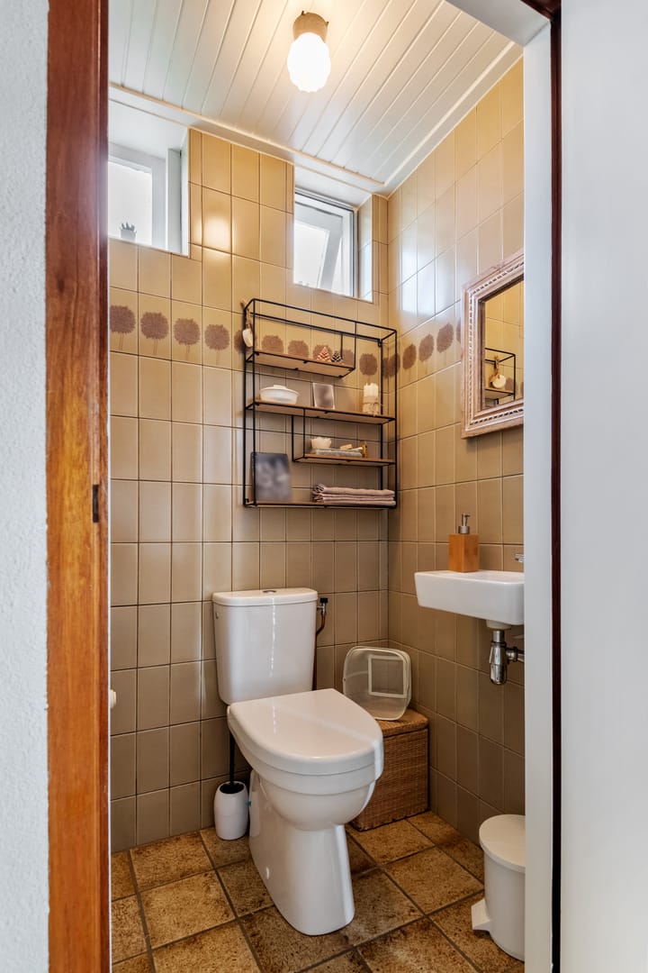 Photo 14 of Adam van Delenstraat 6-B