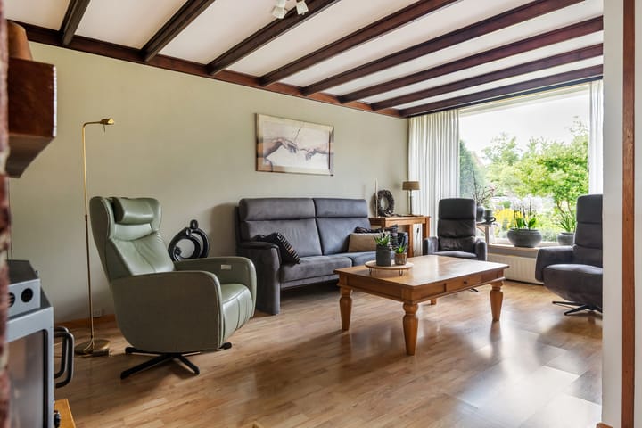 Photo 19 of Adam van Delenstraat 6-B