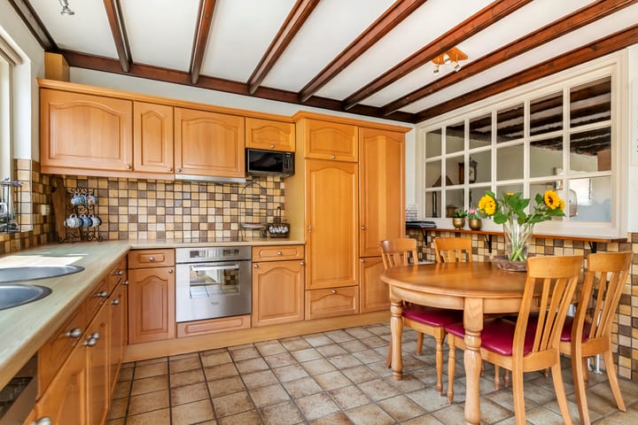 Photo 26 of Adam van Delenstraat 6-B