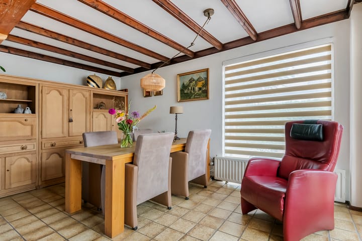 Photo 27 of Adam van Delenstraat 6-B