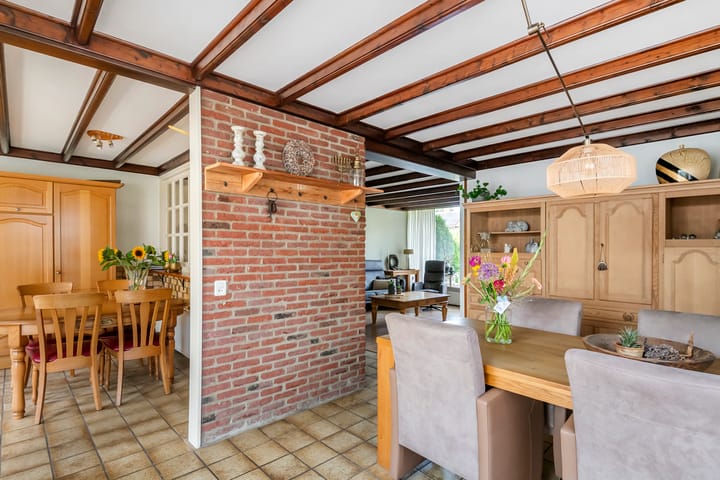 Photo 28 of Adam van Delenstraat 6-B