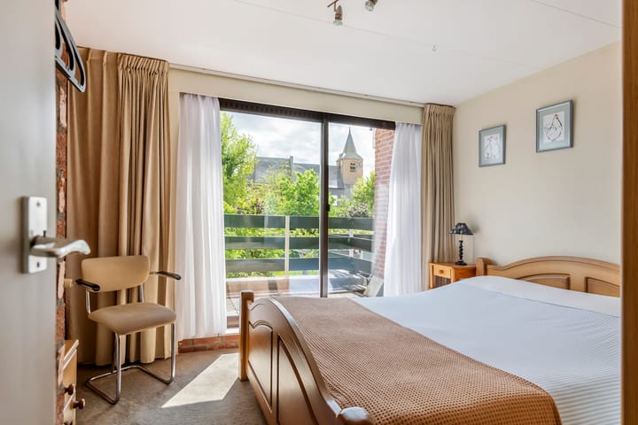 Photo 33 of Adam van Delenstraat 6-B