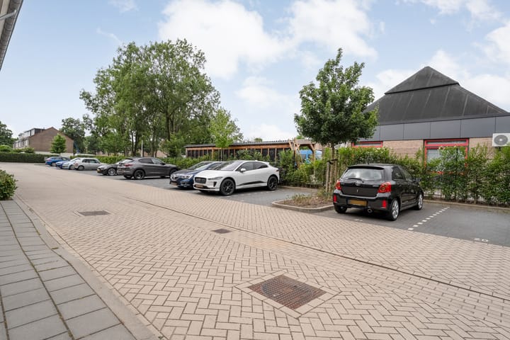 Photo 48 of Botlekhof 16