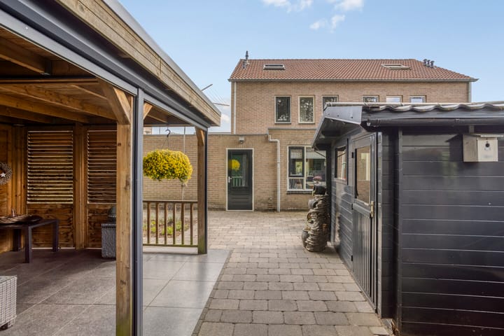 Foto 2 van Schoolstraat 10