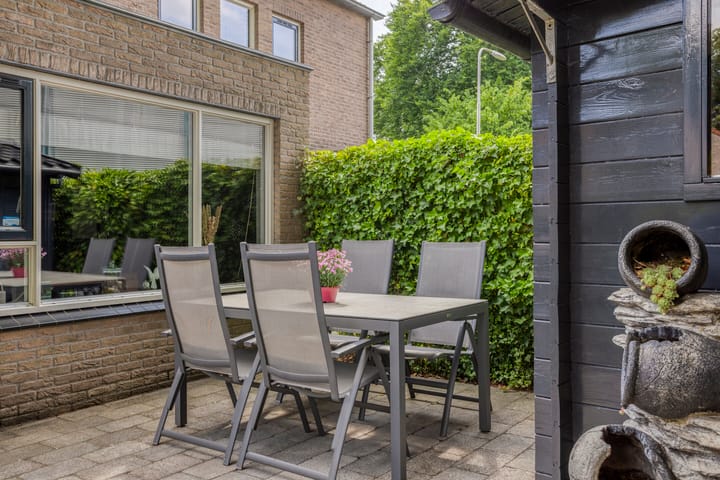 Foto 12 van Schoolstraat 10