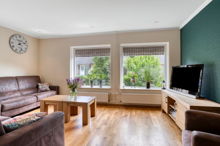 Foto 15 van Schoolstraat 10