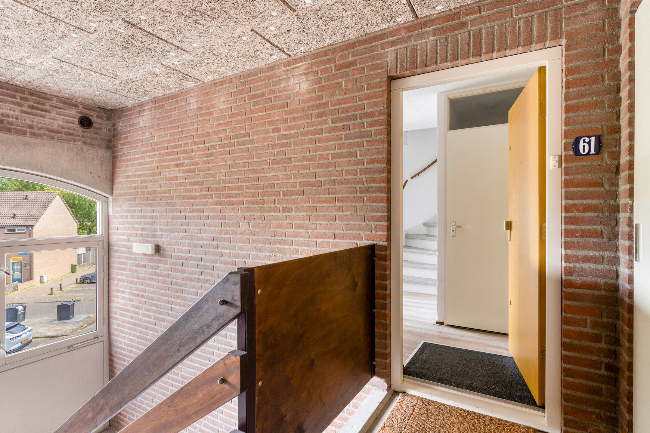 Photo 9 of Huzarenstraat 61