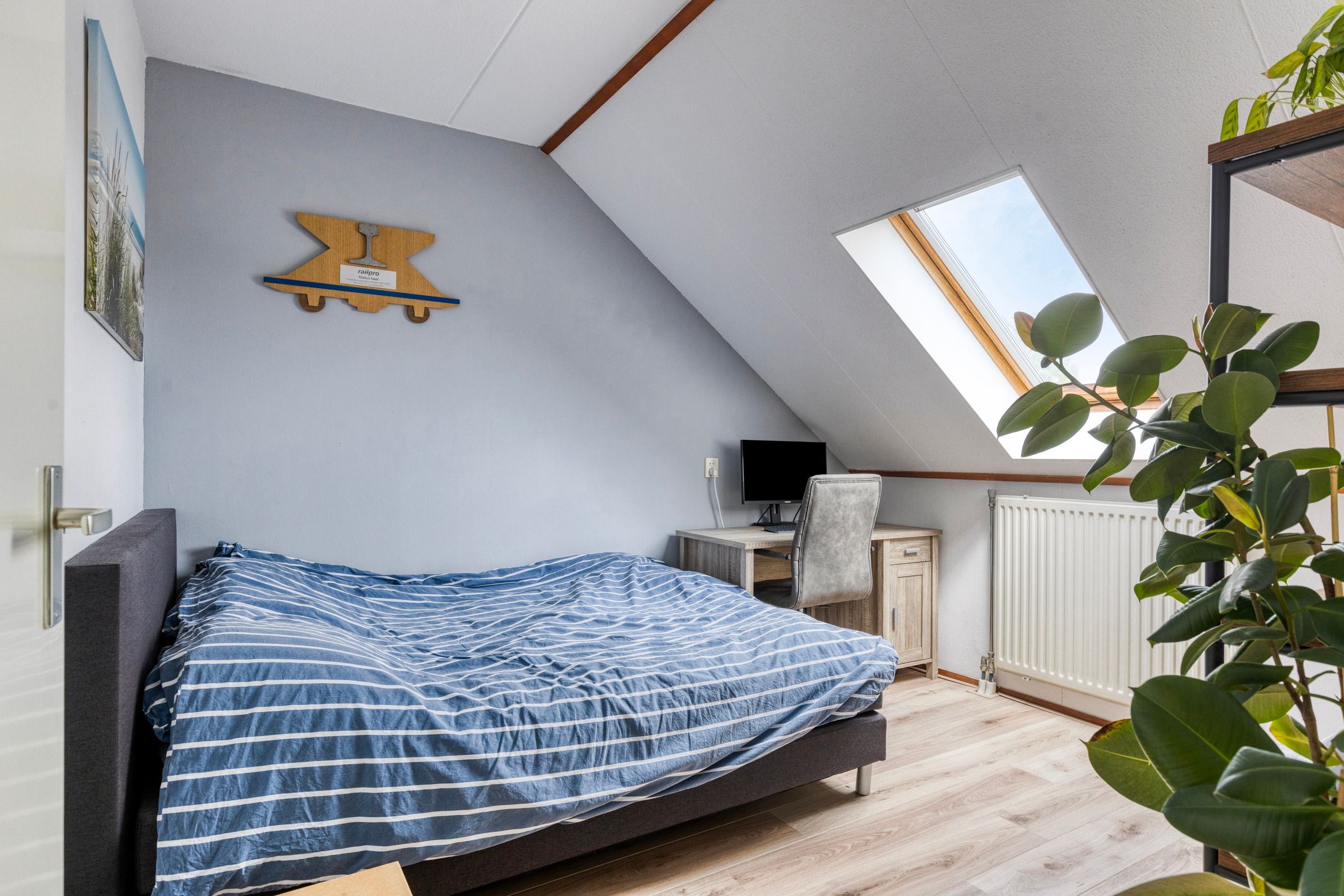 Photo 21 of Huzarenstraat 61