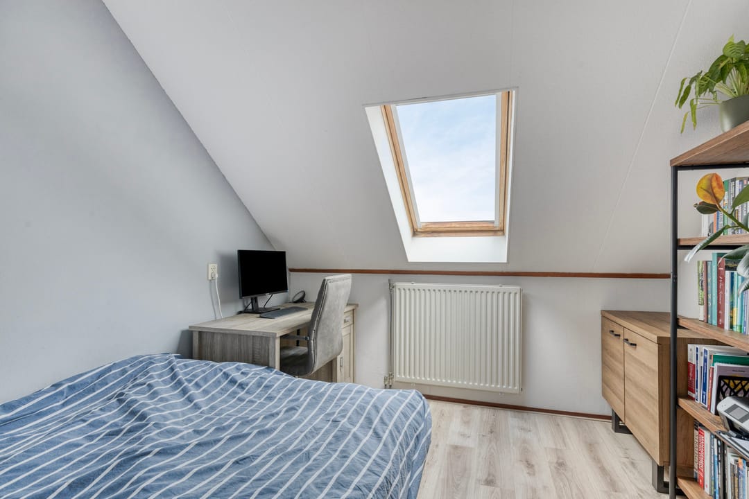 Photo 22 of Huzarenstraat 61