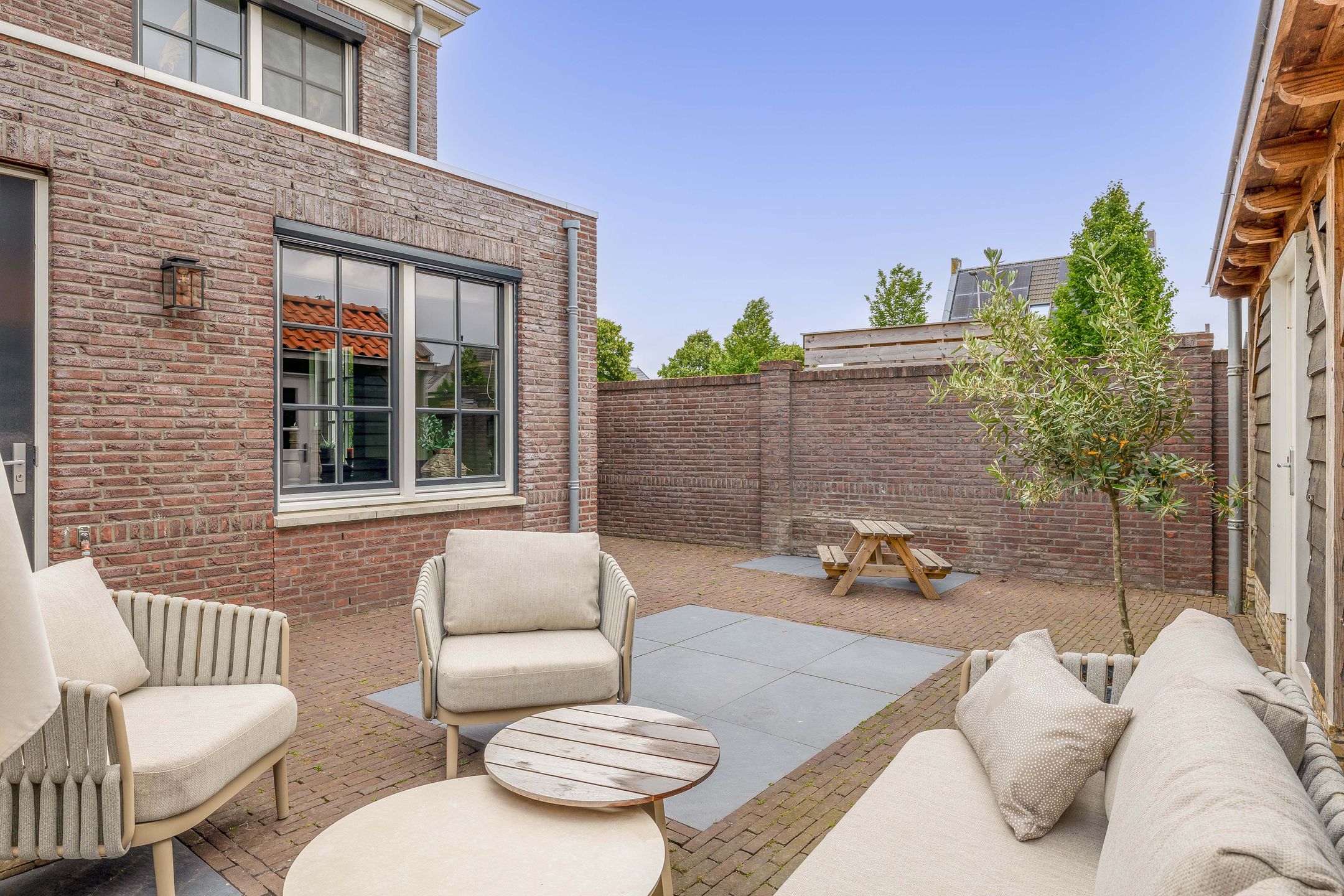 Foto 39 van Bloemenweg 19