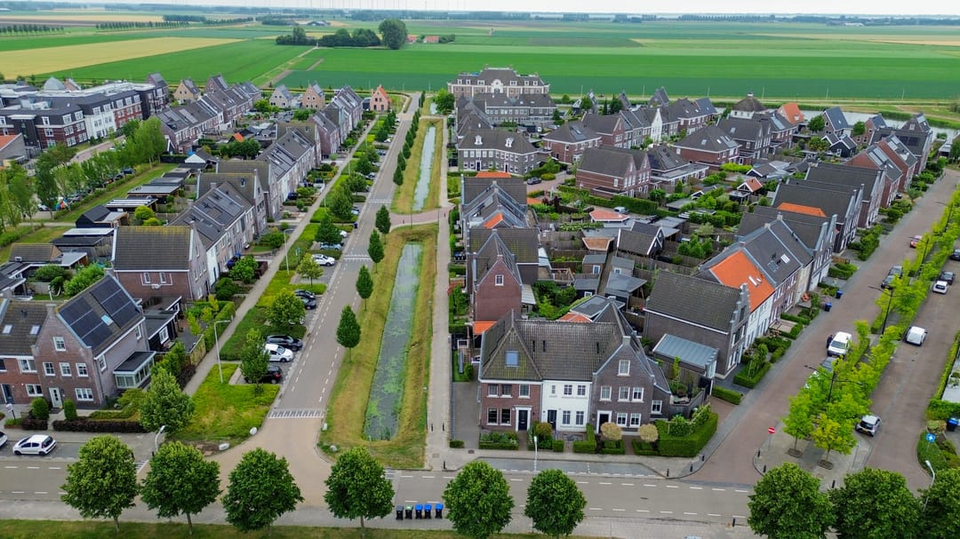 Foto 46 van Bloemenweg 19