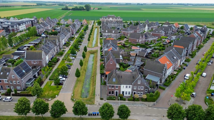 Foto 46 van Bloemenweg 19