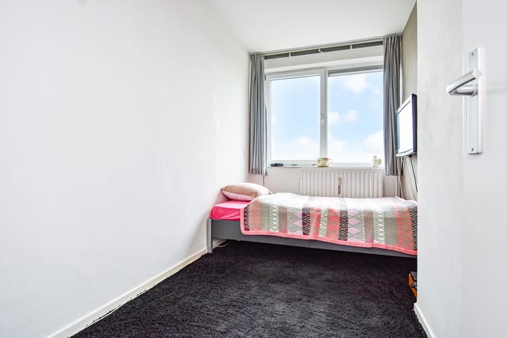 Foto 34 van Stokroosstraat 303