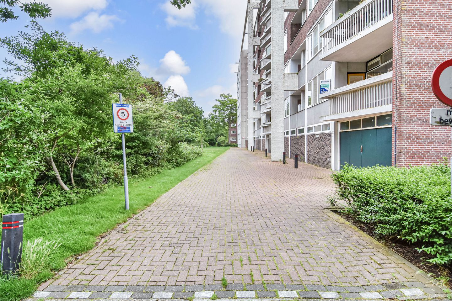 Photo 50 of Stokroosstraat 303