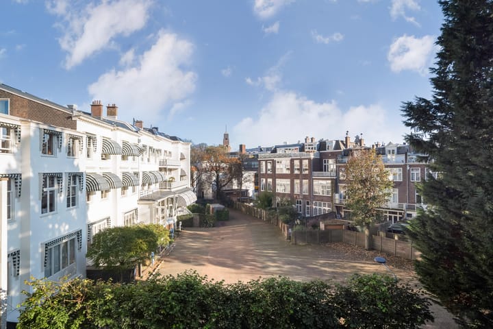 Photo 20 of Anna Paulownastraat 117-9