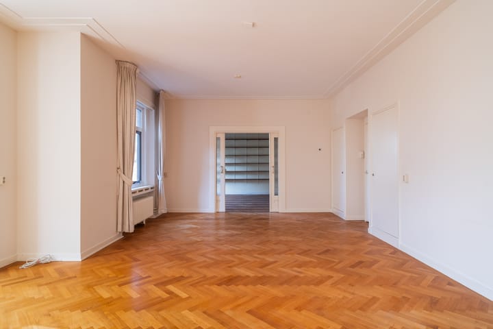 Photo 28 of Anna Paulownastraat 117-9