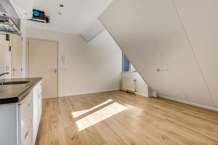 Photo 4 of Beukenlaan 2-C1