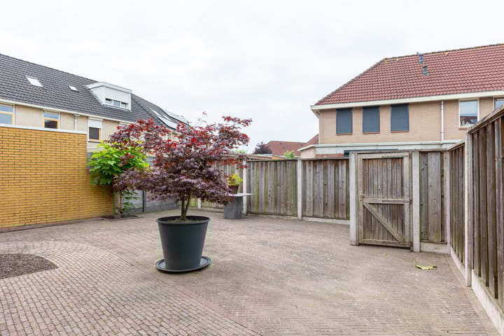 Foto 38 van W. Dreeslaan 1