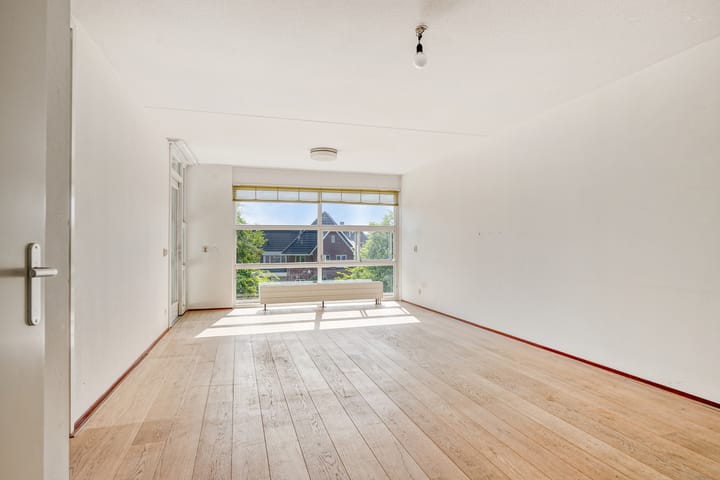 Photo 6 of Parelgras 102