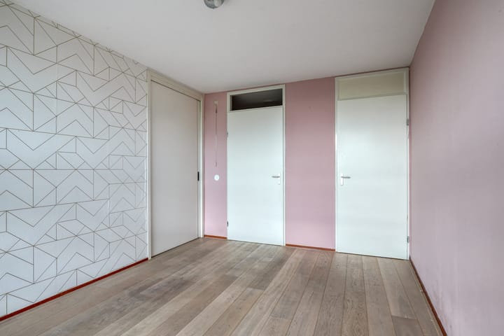 Photo 19 of Parelgras 102