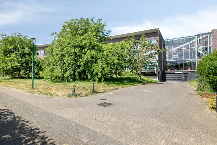 Photo 36 of Parelgras 102