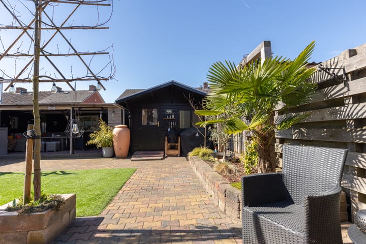 Foto 42 van Zwaluwstraat 11