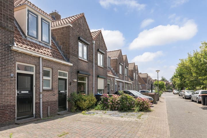 Photo 34 of Jasmijnstraat 13