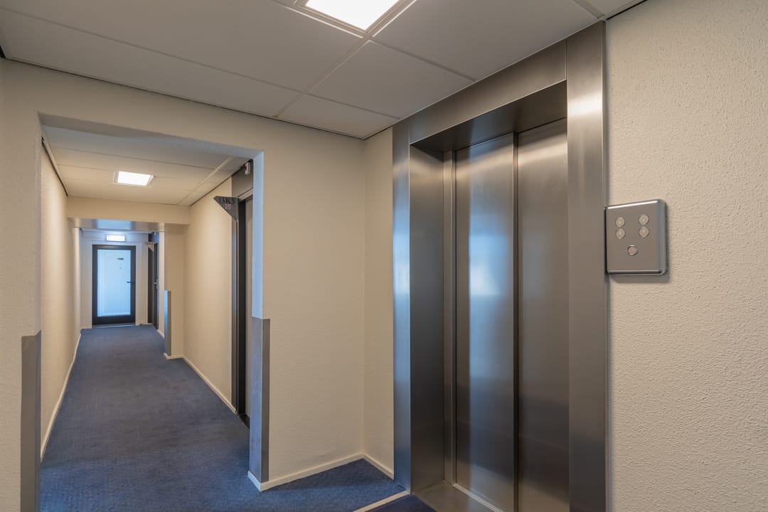 Photo 22 of Burgemeester van Fenemaplein 2-A0201