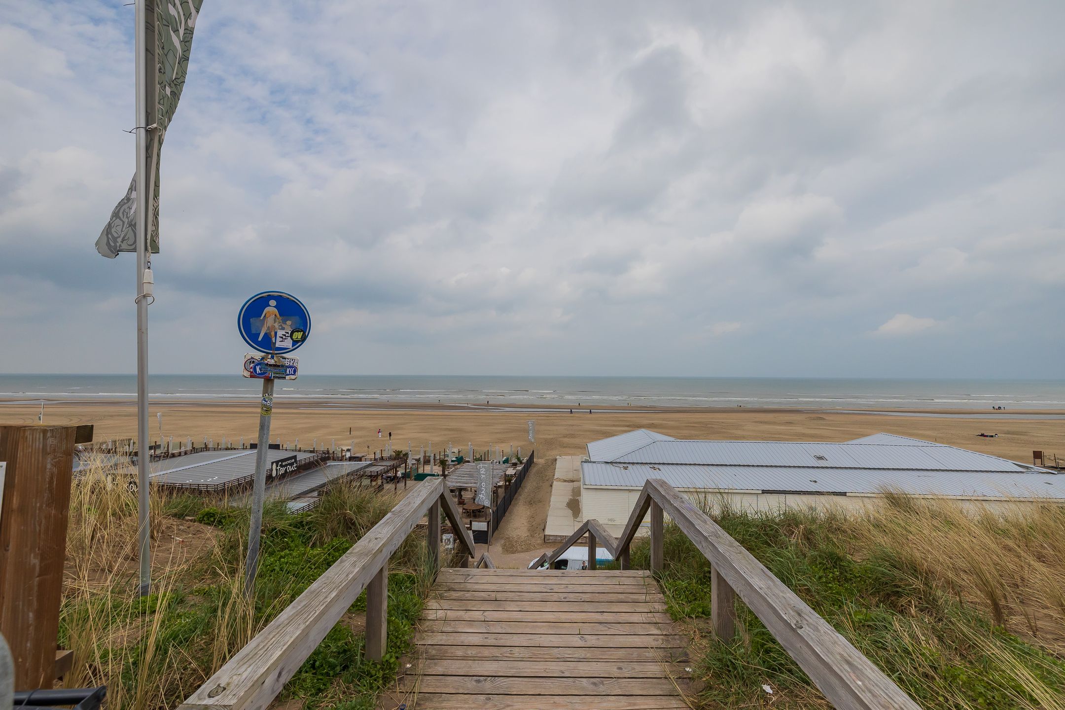 Photo 24 of Burgemeester van Fenemaplein 2-A0201