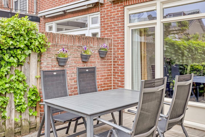 Foto 26 van Carry van Bruggenstraat 12