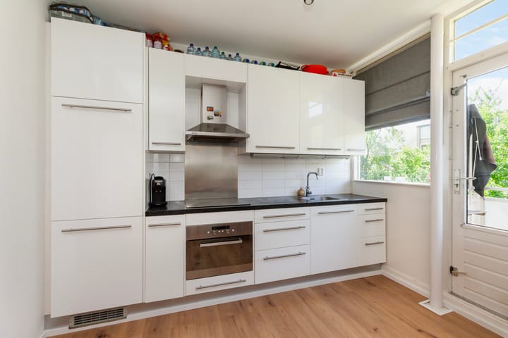 Foto 10 van Van Anrooystraat 165