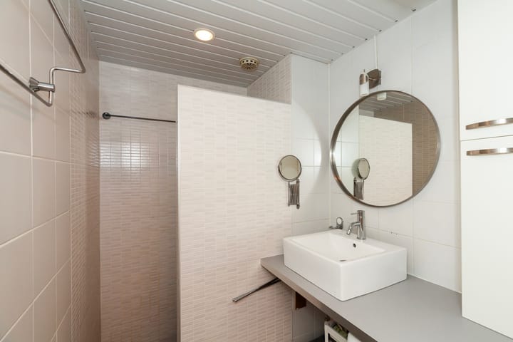 Foto 16 van Van Anrooystraat 165