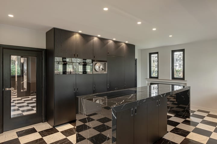 Foto 13 van Alfons Servaislei 84