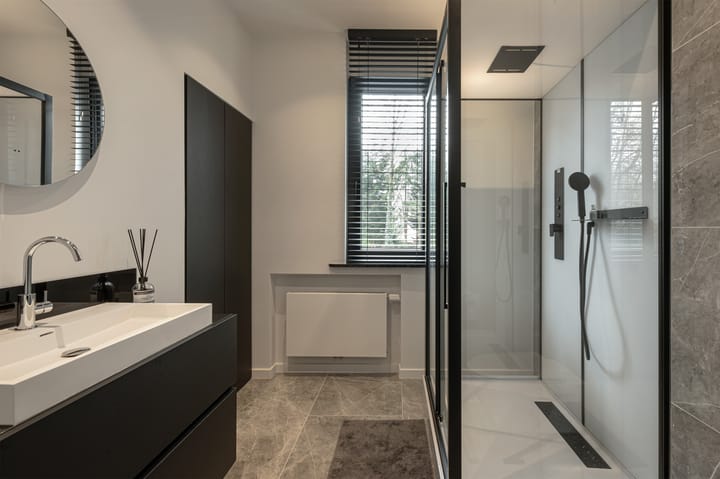 Foto 16 van Alfons Servaislei 84