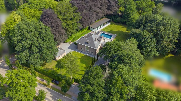 Foto 36 van Alfons Servaislei 84