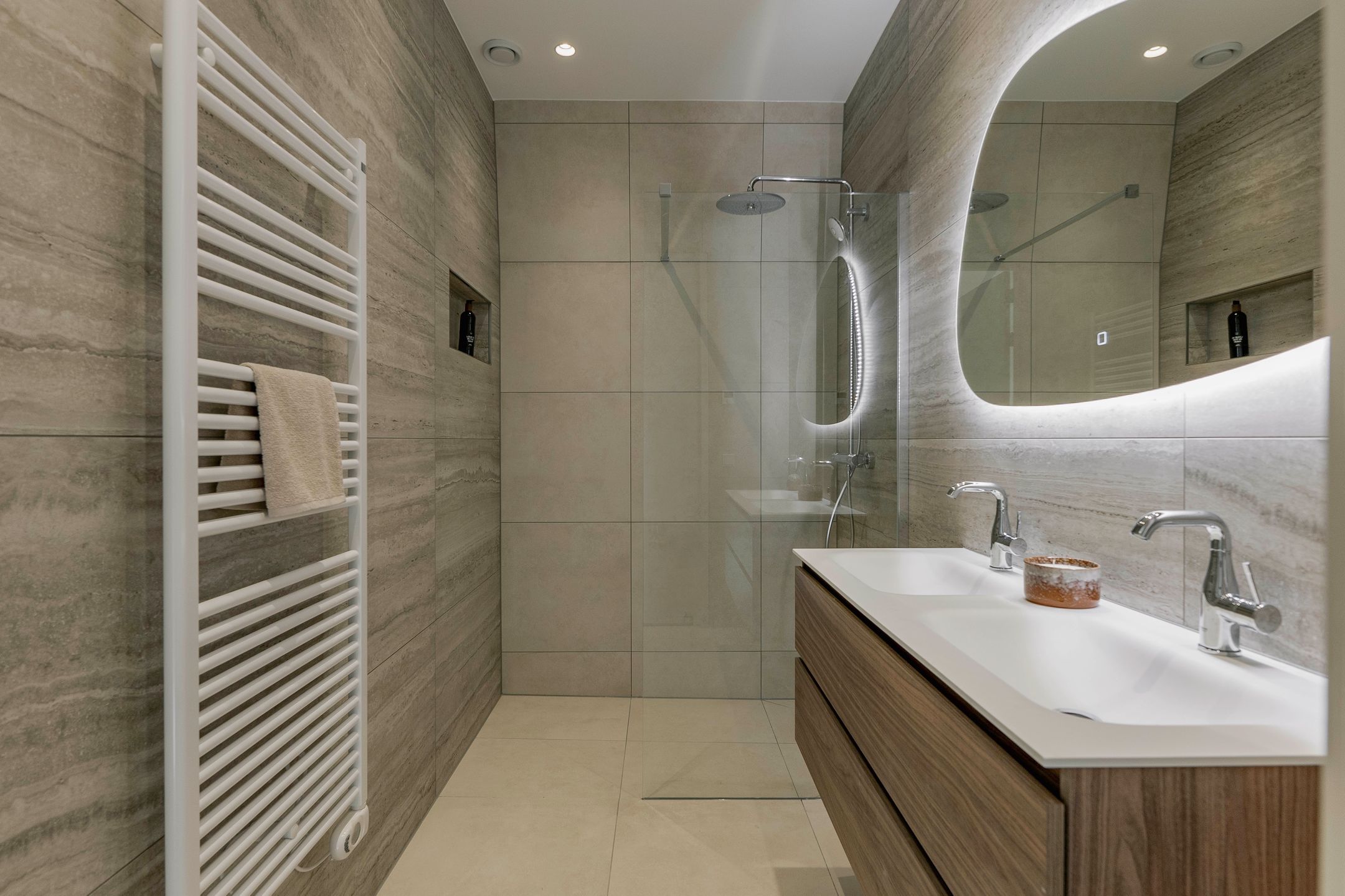 Photo 21 of Nieuweweg 13-B