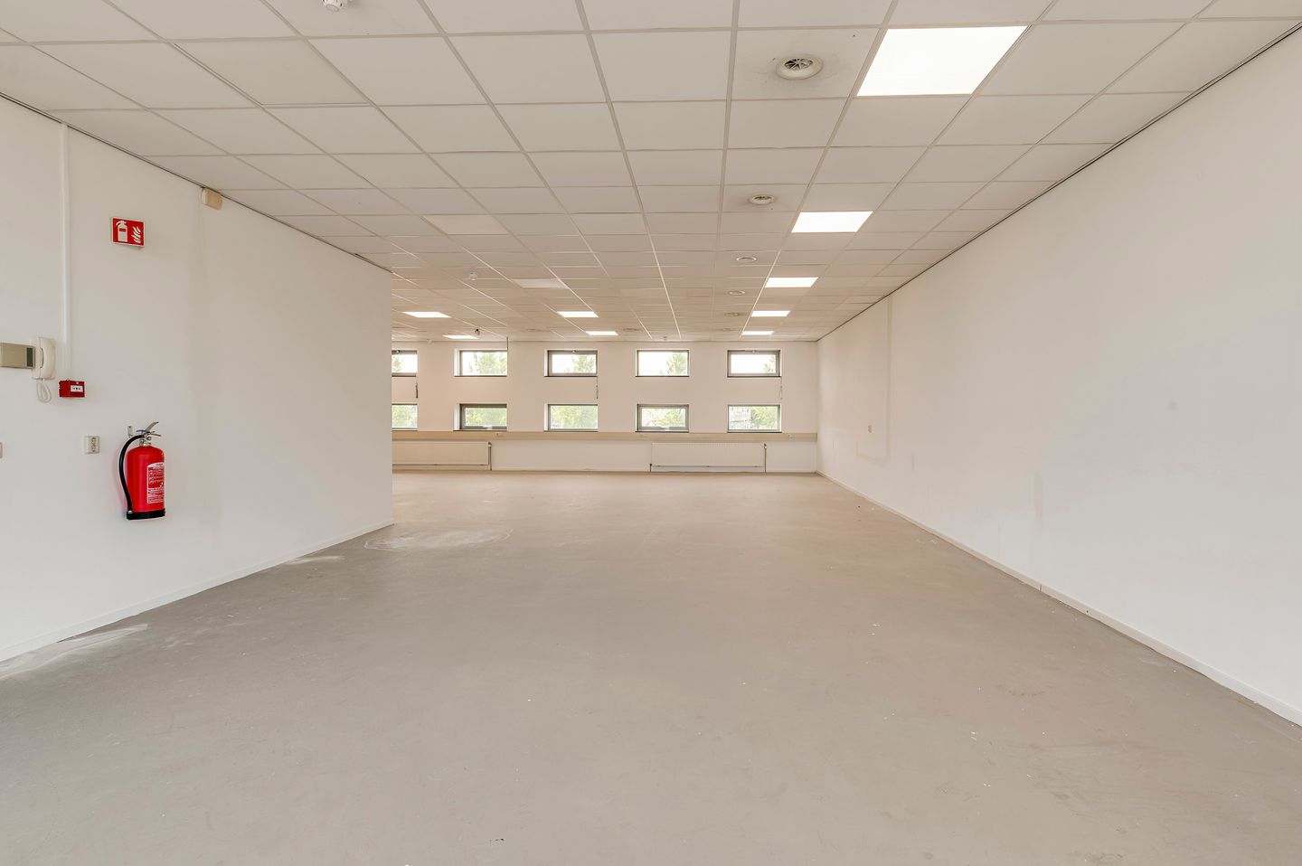 View photo 3 of Hogeweg 137-b